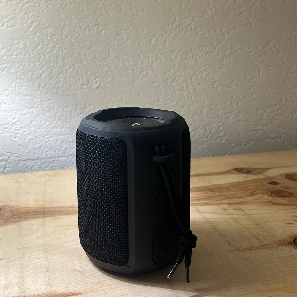 Mini Commuter Bluetooth Speaker